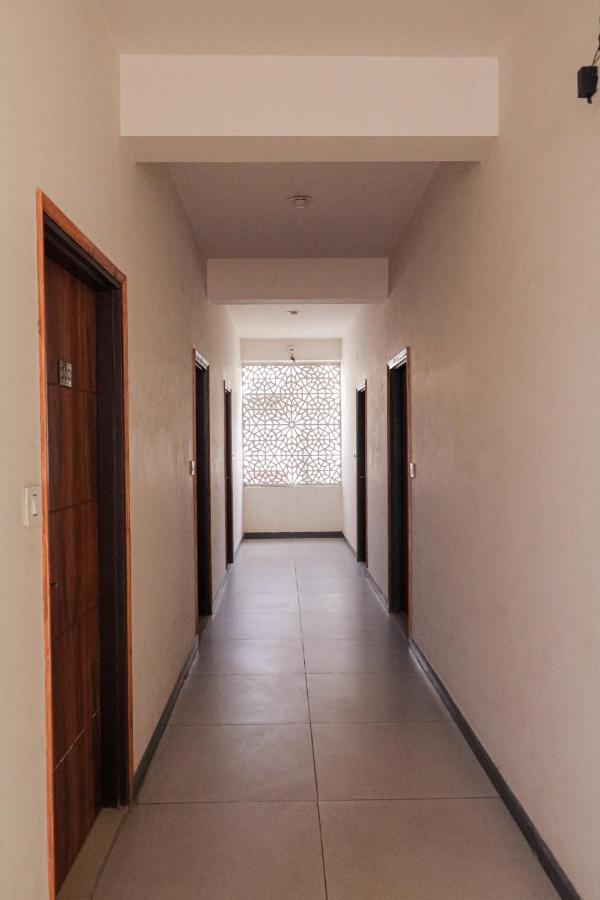 Chillout - A Boutique Hotel & Rooftop Restaurant Jaipur Ngoại thất bức ảnh