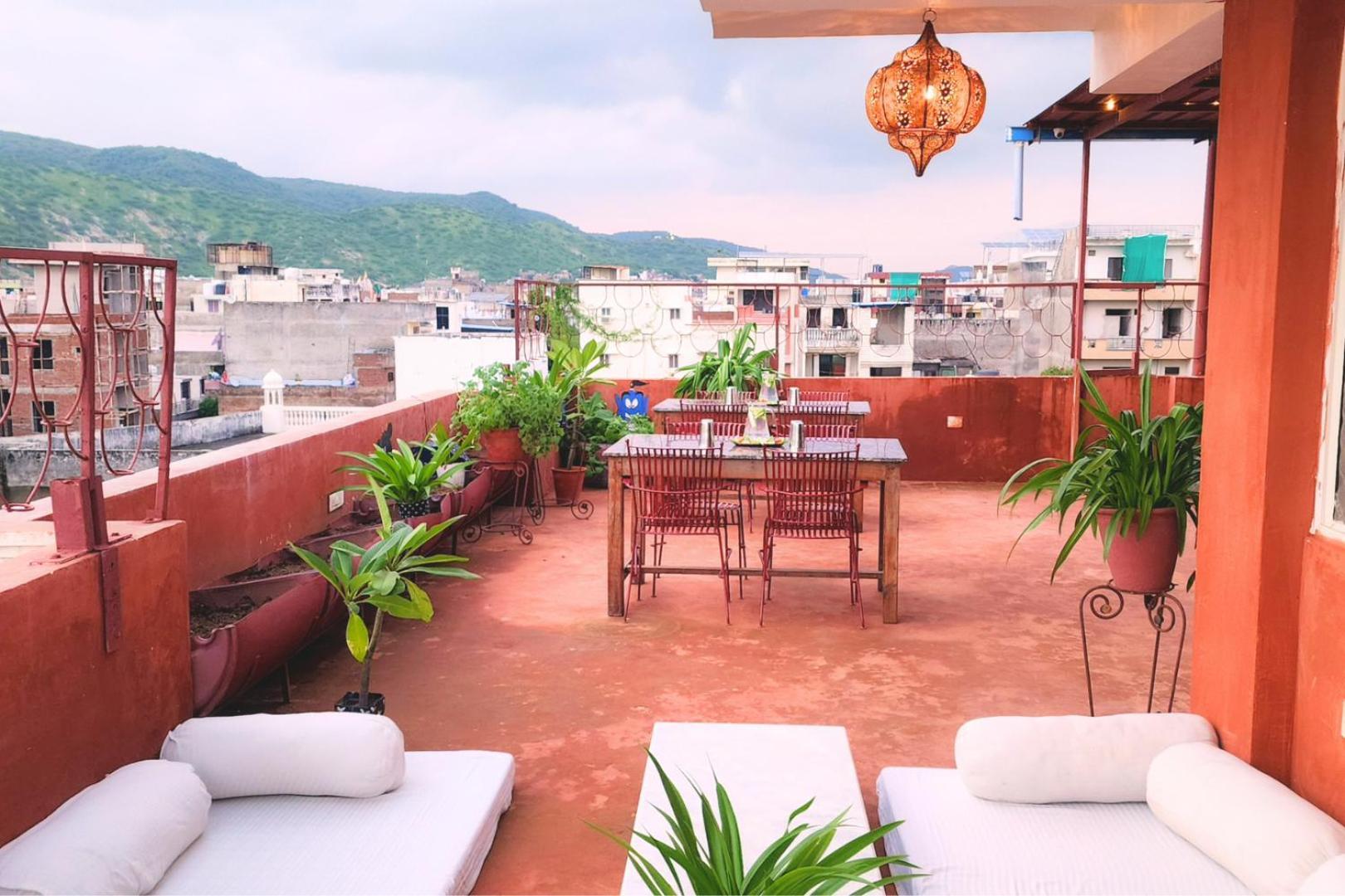 Chillout - A Boutique Hotel & Rooftop Restaurant Jaipur Ngoại thất bức ảnh