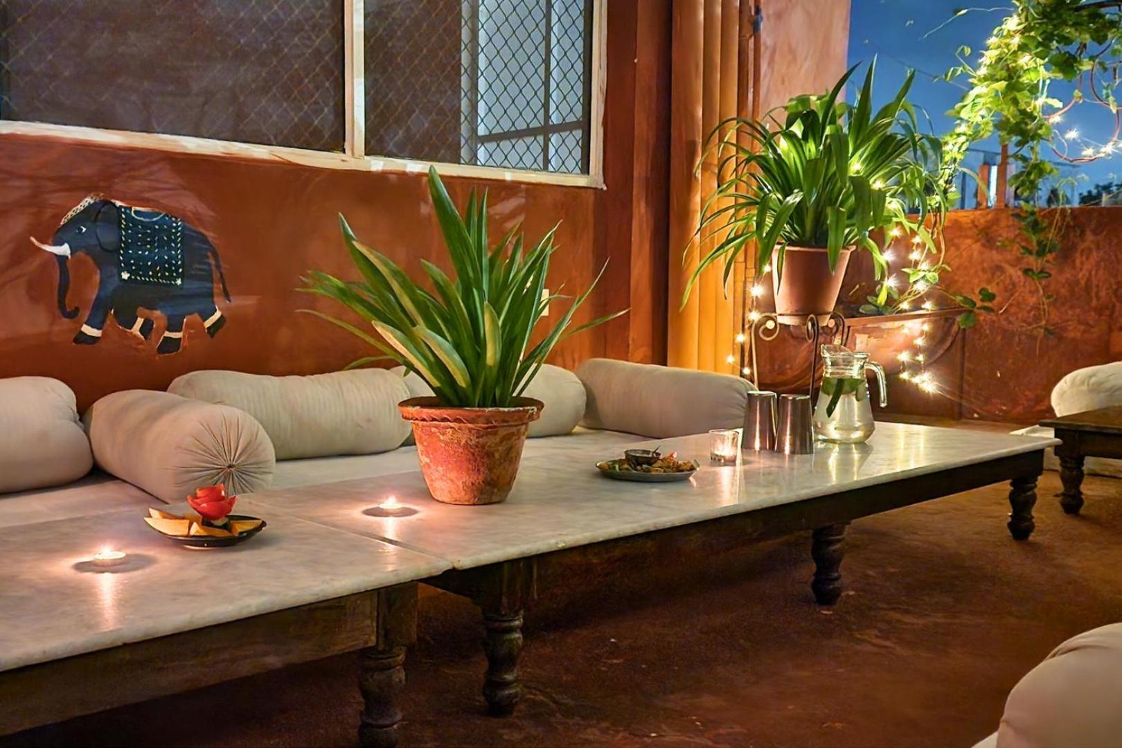 Chillout - A Boutique Hotel & Rooftop Restaurant Jaipur Ngoại thất bức ảnh