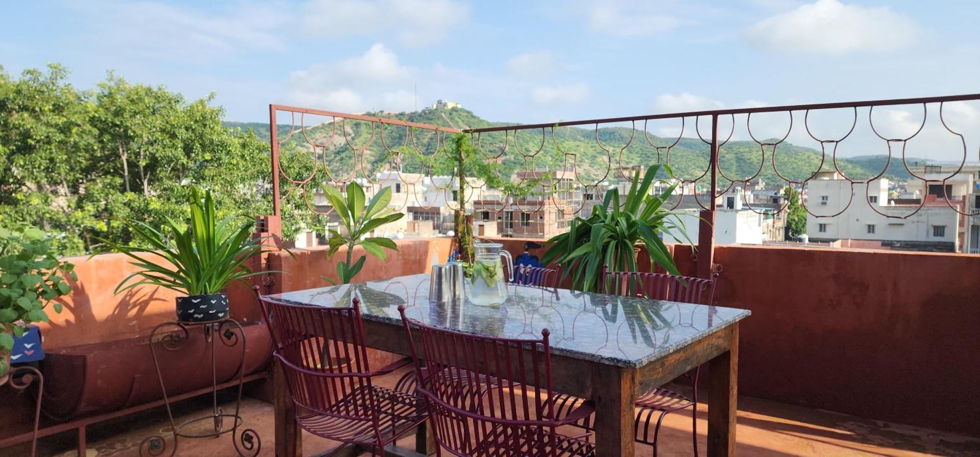 Chillout - A Boutique Hotel & Rooftop Restaurant Jaipur Ngoại thất bức ảnh